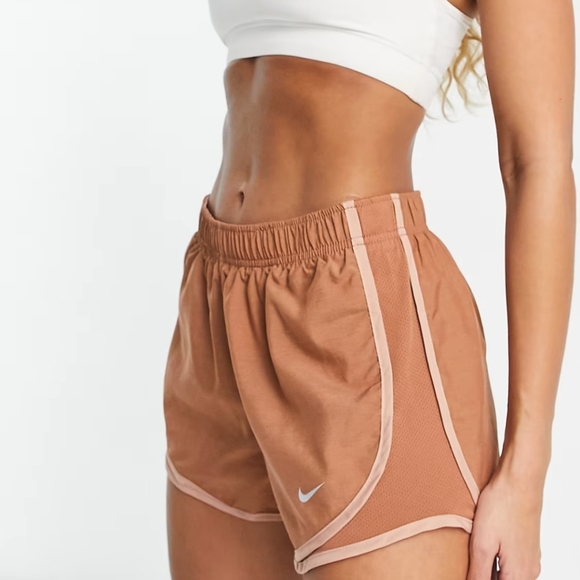 CUTE, Dry-Fit Nike Salmon Color Shorts - Picture 1 of 7